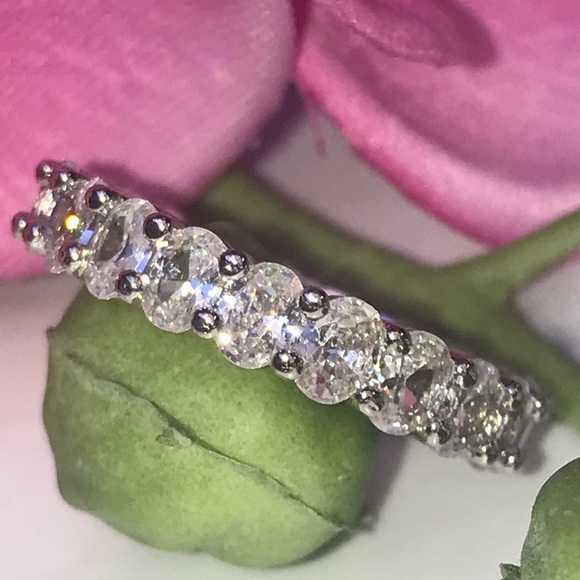 White Gold over 925 diamond eternity wedding ring - Picture 4 of 14